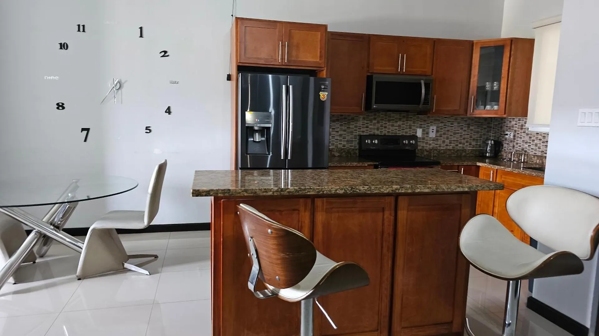 Ac Hotel Neighbors Luxury 1 Bedroom Uptown Kingston Apartment